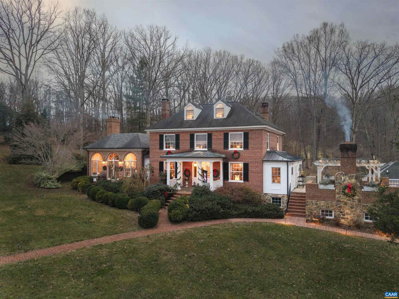 https://bt-photos.global.ssl.fastly.net/cville/1280_boomver_1_673752-2.jpg