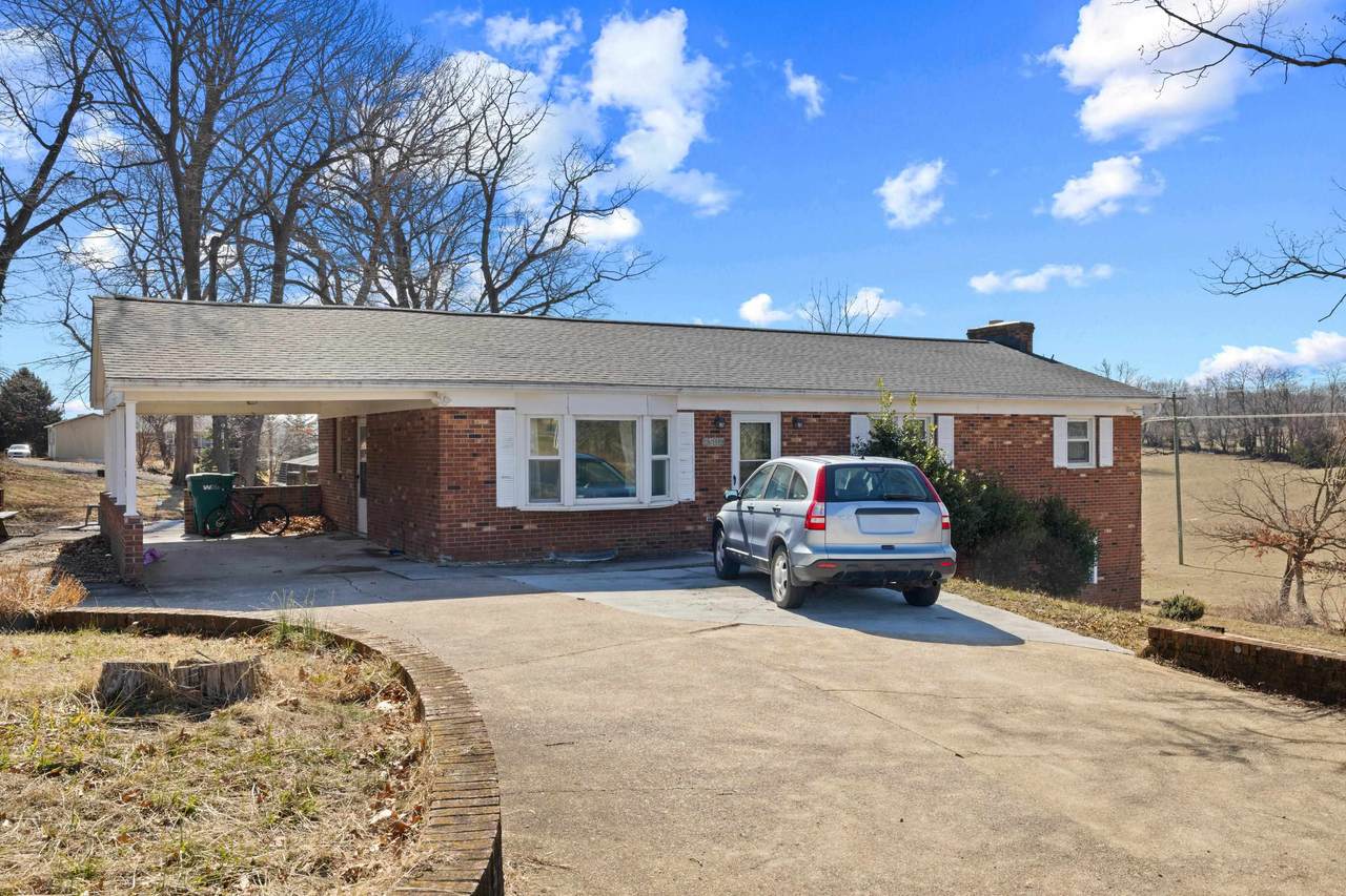 2502 Ridgedale Rd - Photo 1