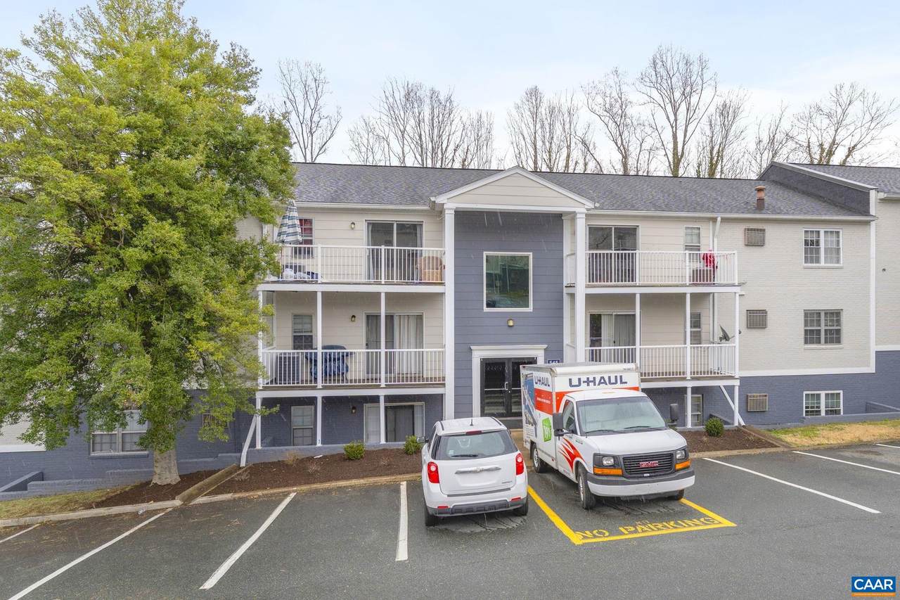 545 Burgoyne Rd - Photo 1