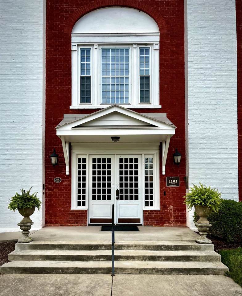 100 Village Dr - Photo 1