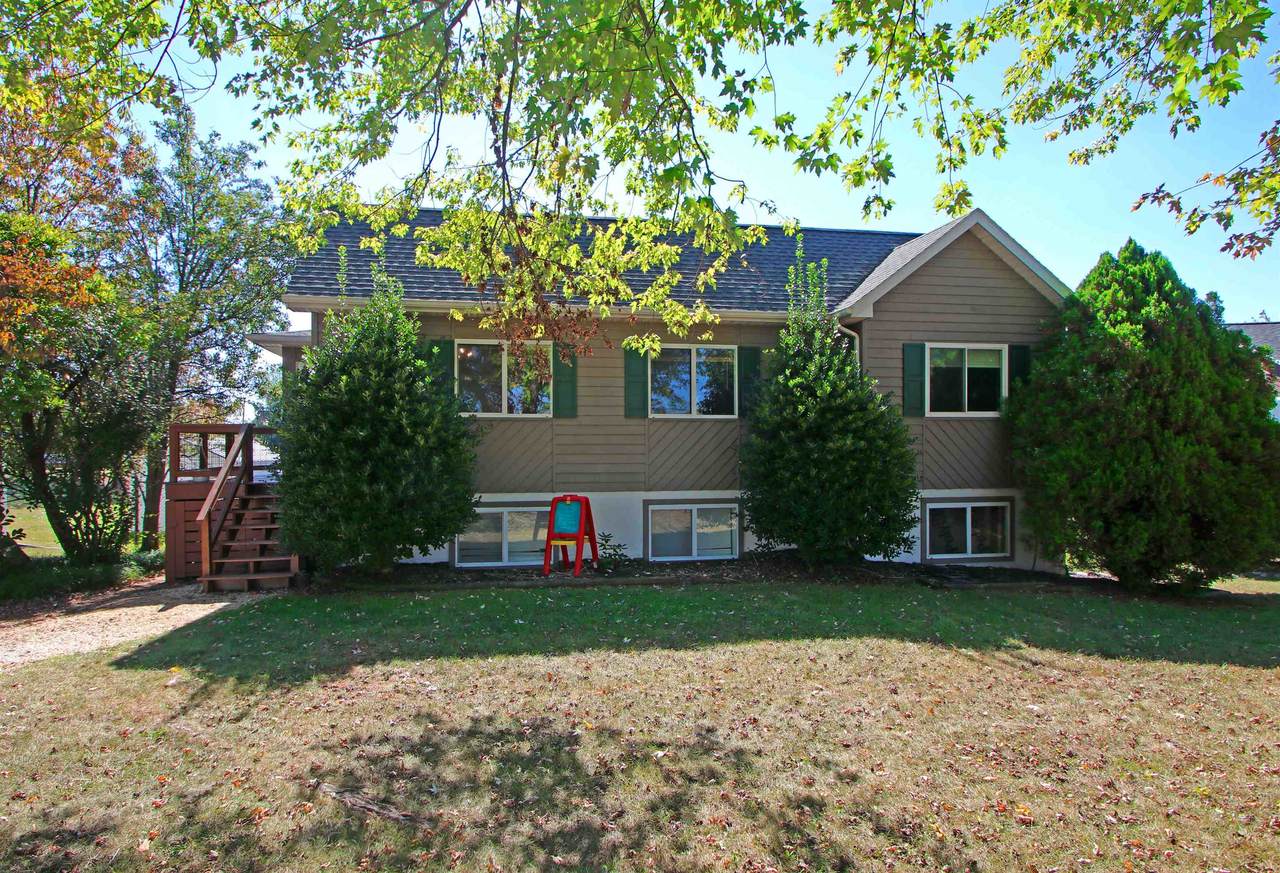 1041 Oak View Ct - Photo 1