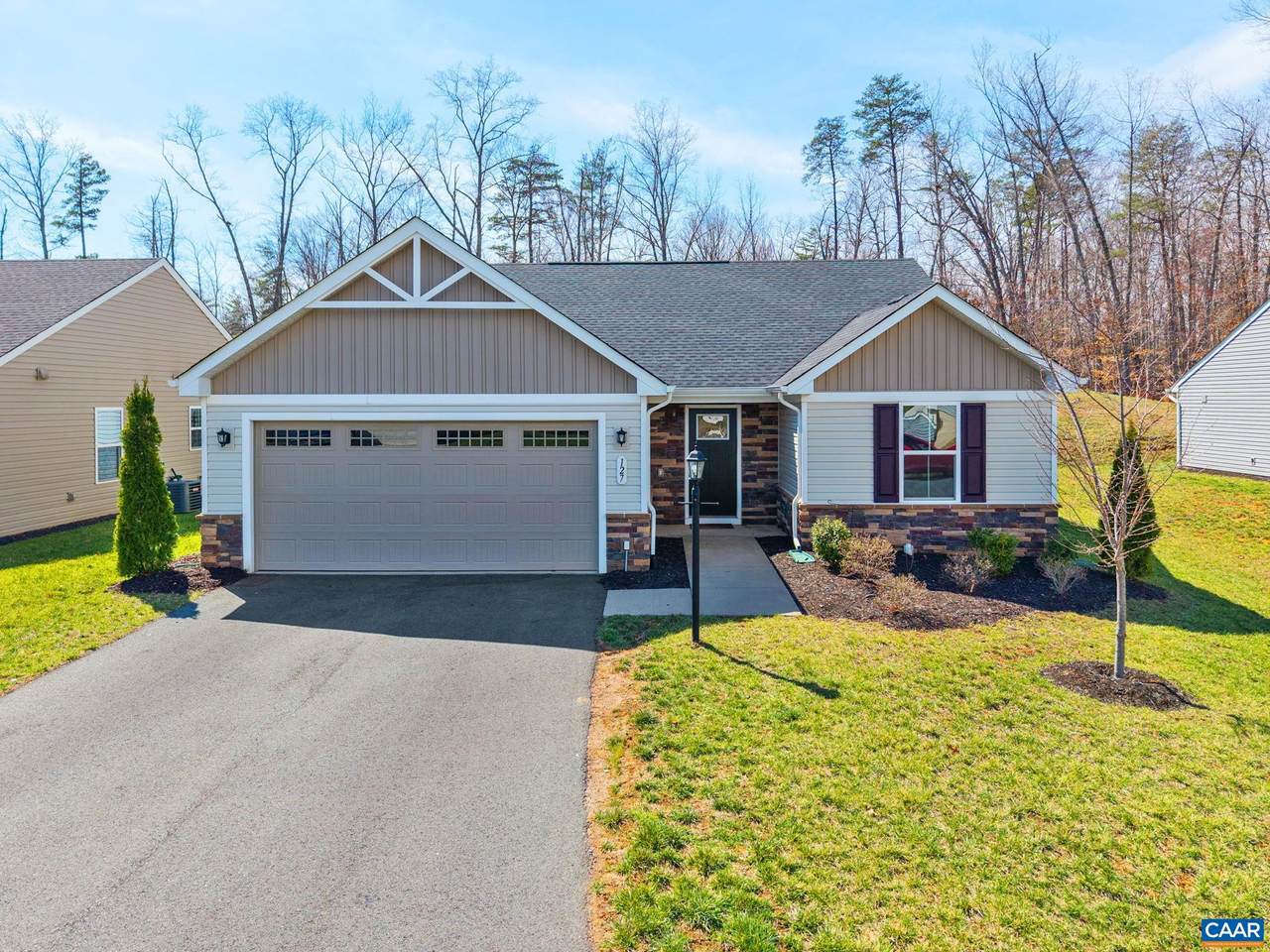 127 Park Dr - Photo 1