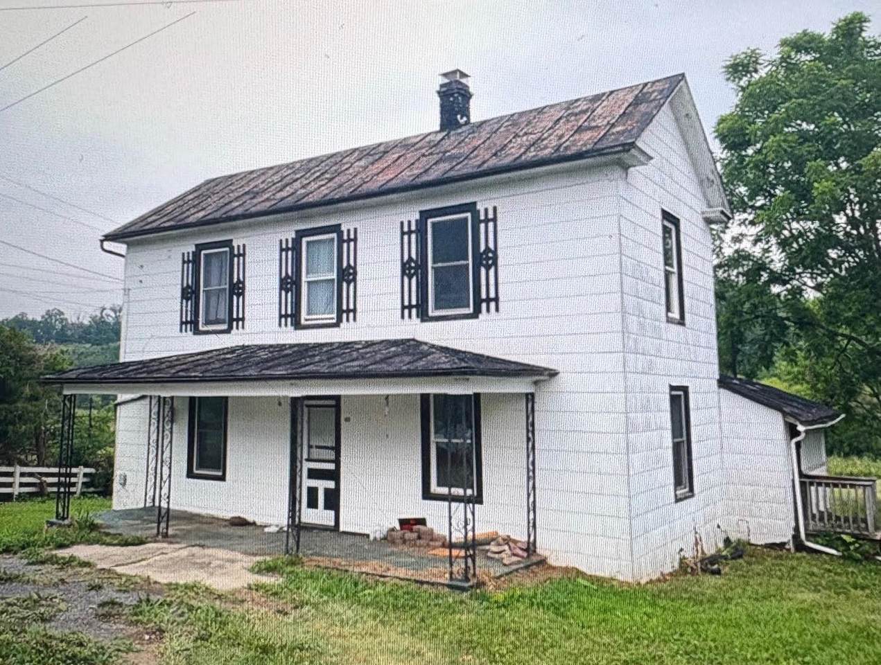 426 Craig St - Photo 1