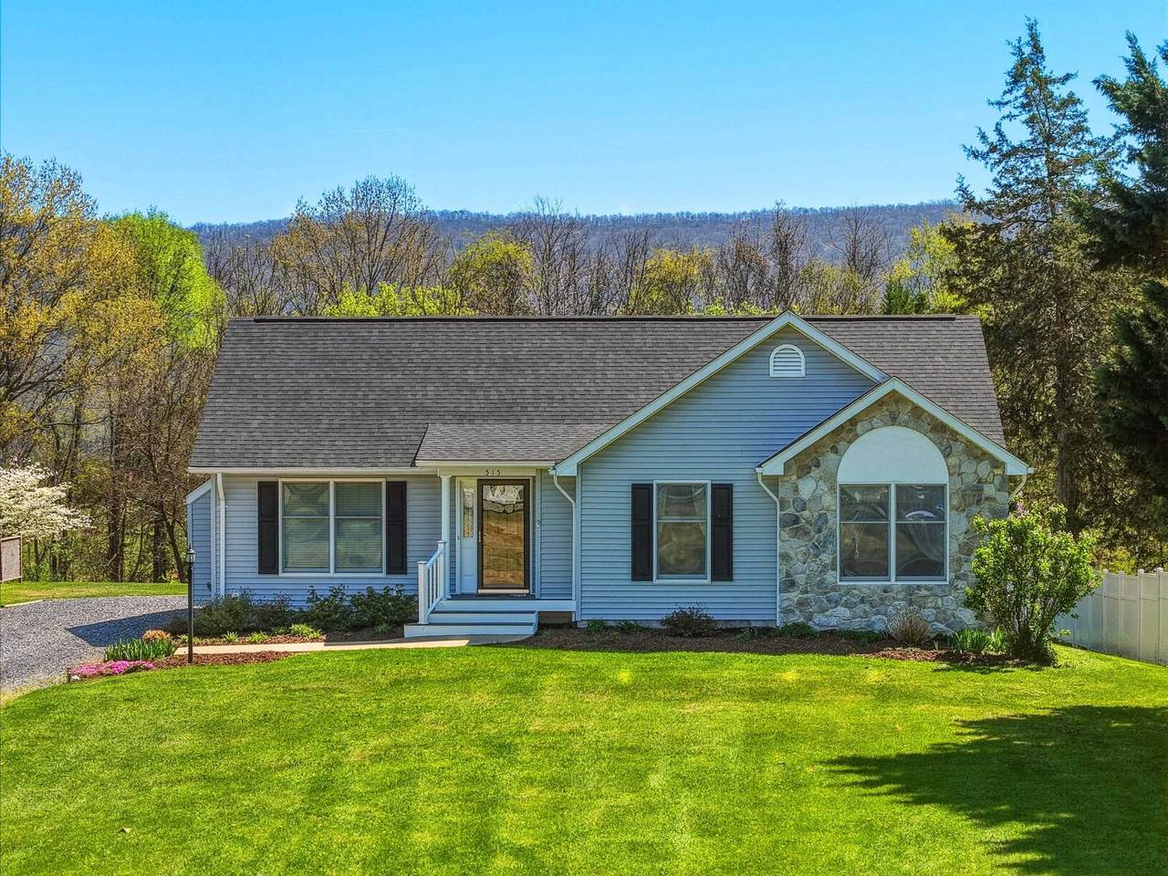 515 Hollingsworth Rd - Photo 1
