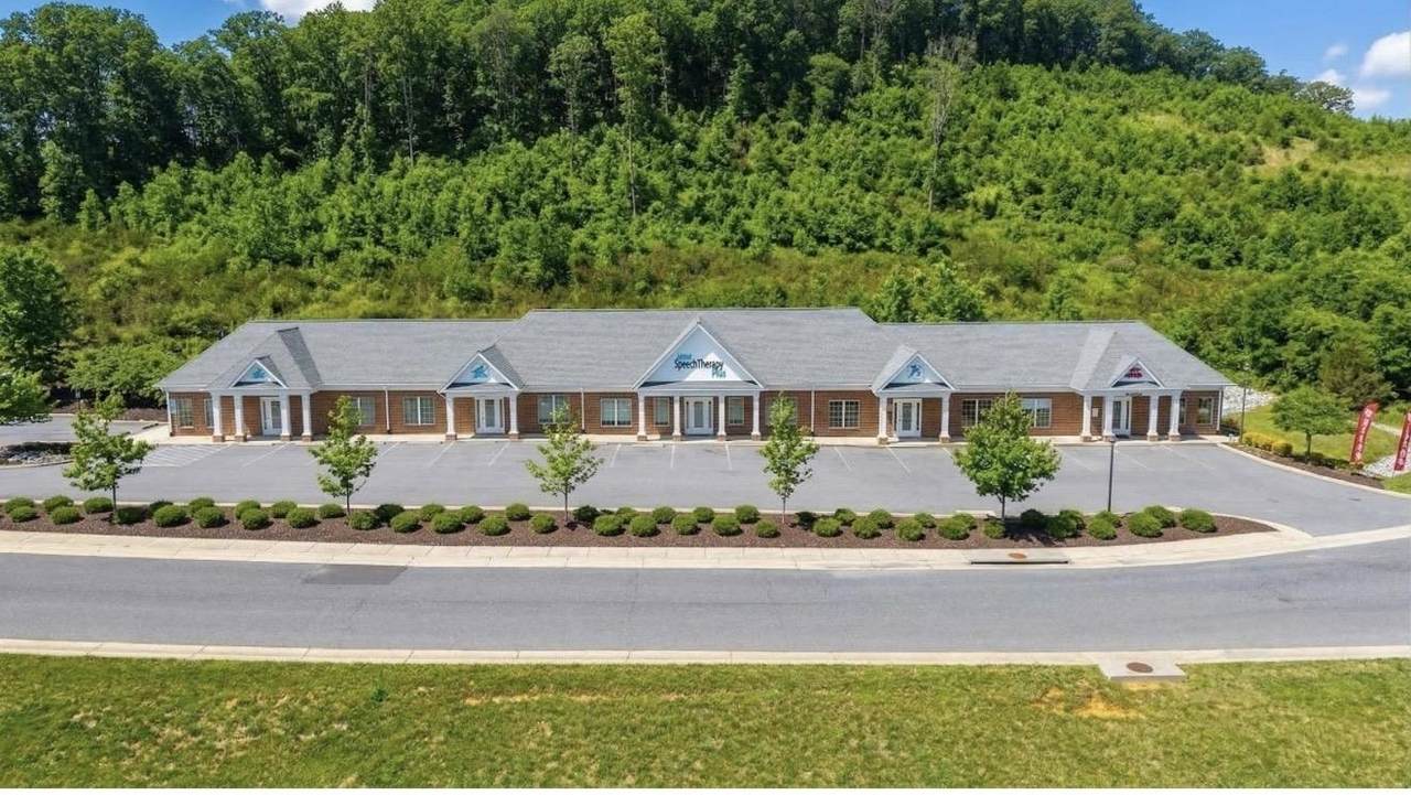 100 Red Oak Dr - Photo 1