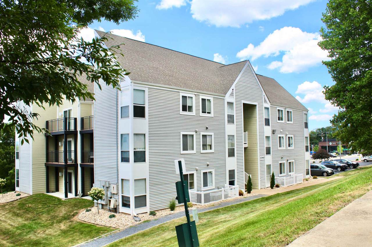 1360 Hunters Rd - Photo 1