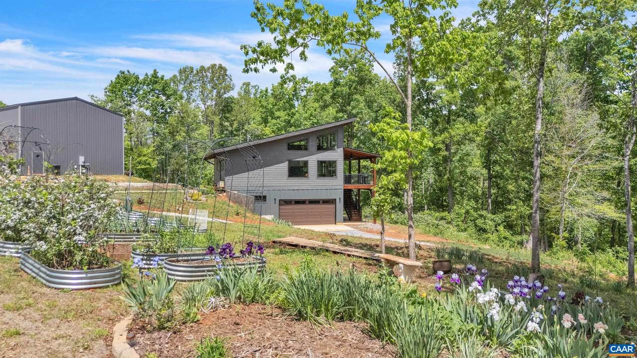 2032 Turkey Mountain Rd - Photo 1