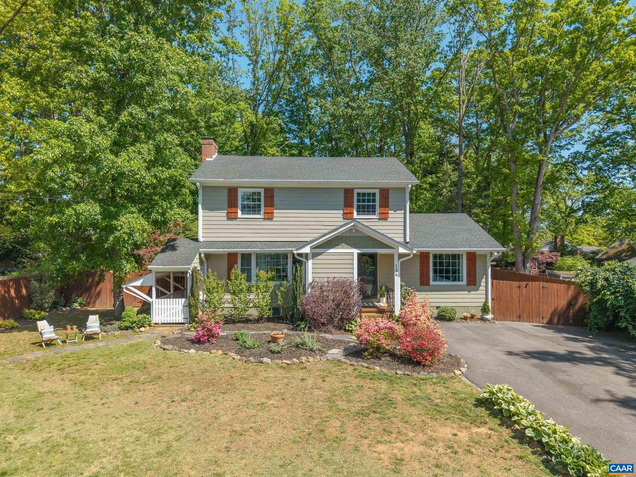 134 Park Dr - Photo 1