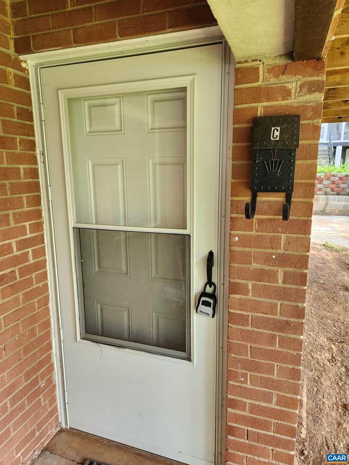 https://bt-photos.global.ssl.fastly.net/cville/1280_boomver_1_677001-2.jpg