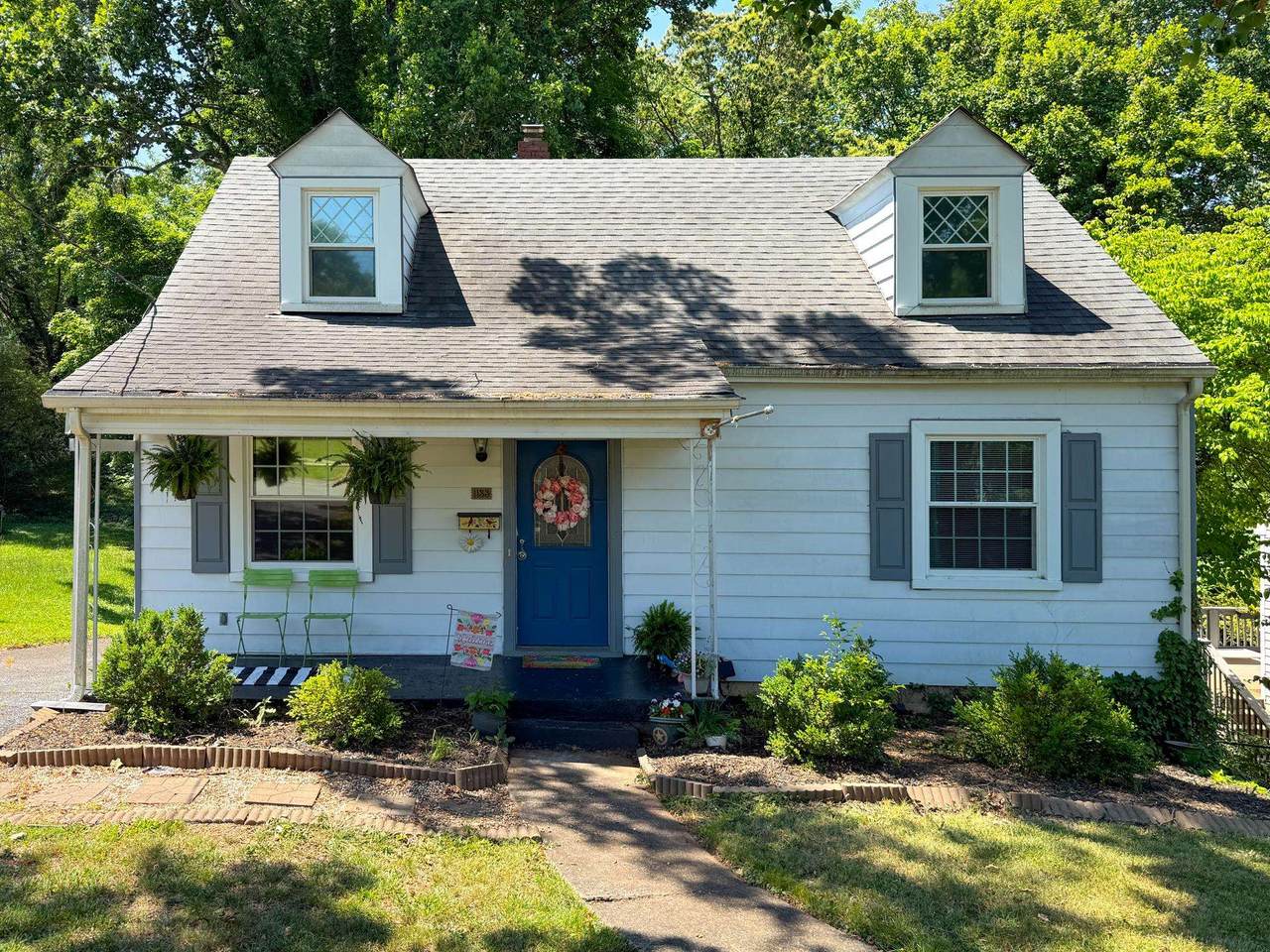 1133 Lindsay St - Photo 1