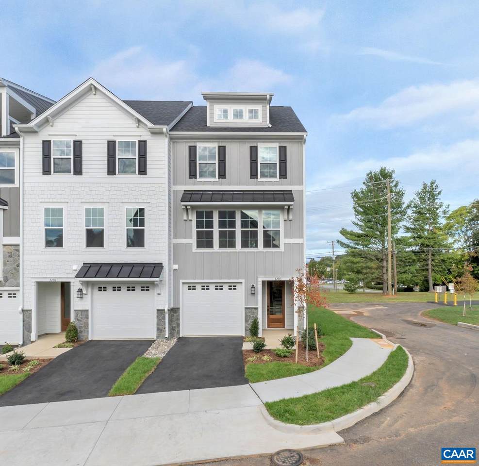 273 Gibraltar Dr - Photo 1
