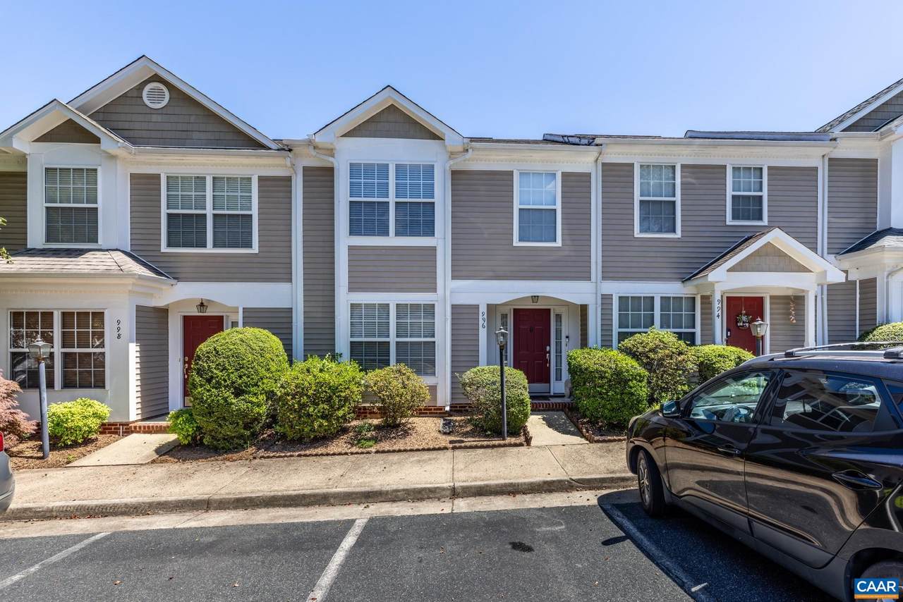 996 River Run Dr - Photo 1