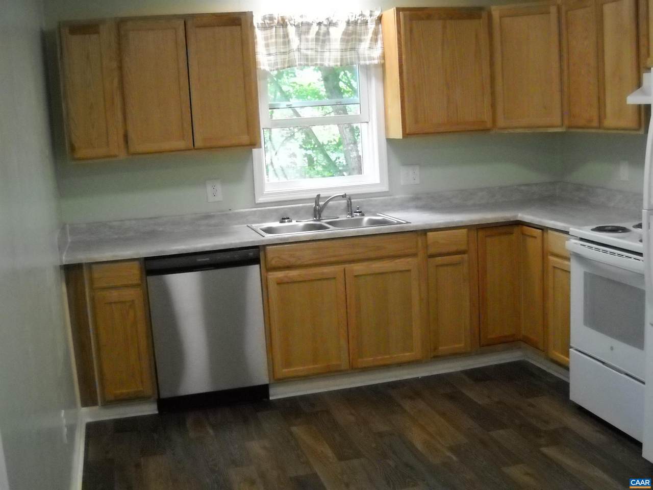 https://bt-photos.global.ssl.fastly.net/cville/1280_boomver_1_678312-2.jpg
