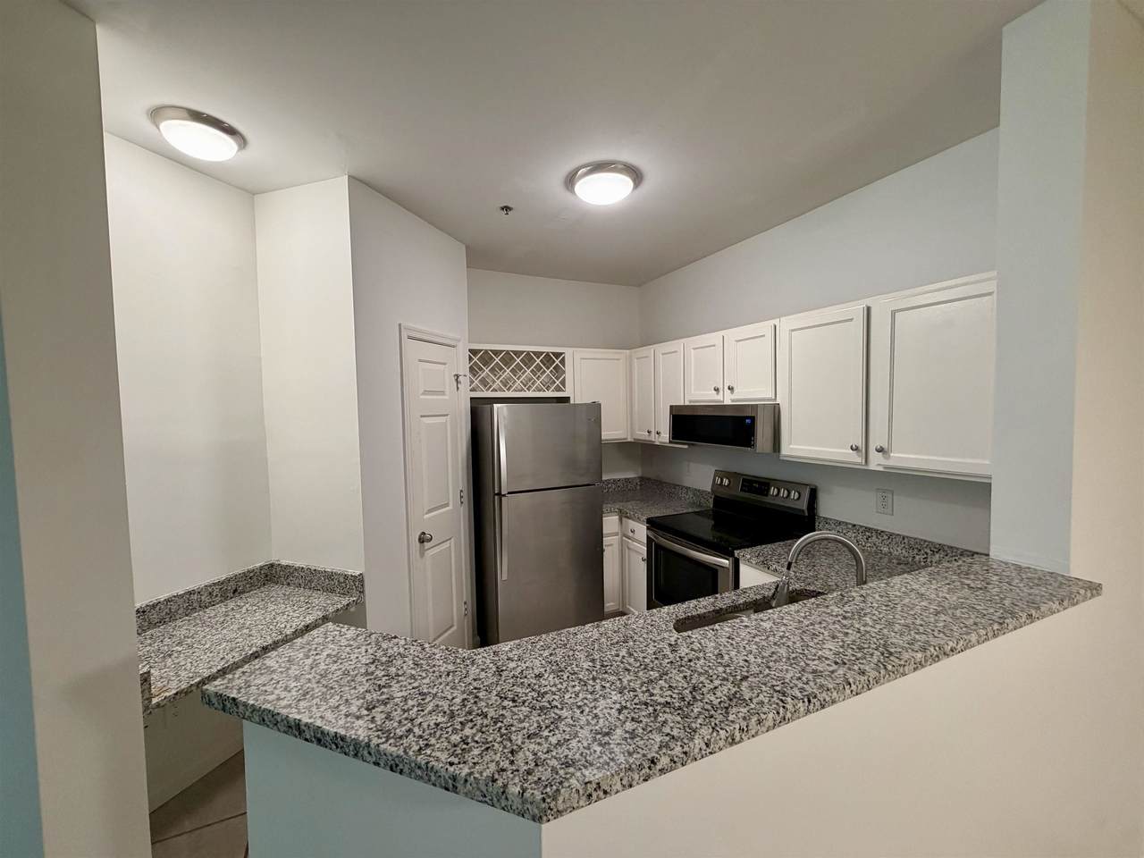 310 Riverbend Dr - Photo 1