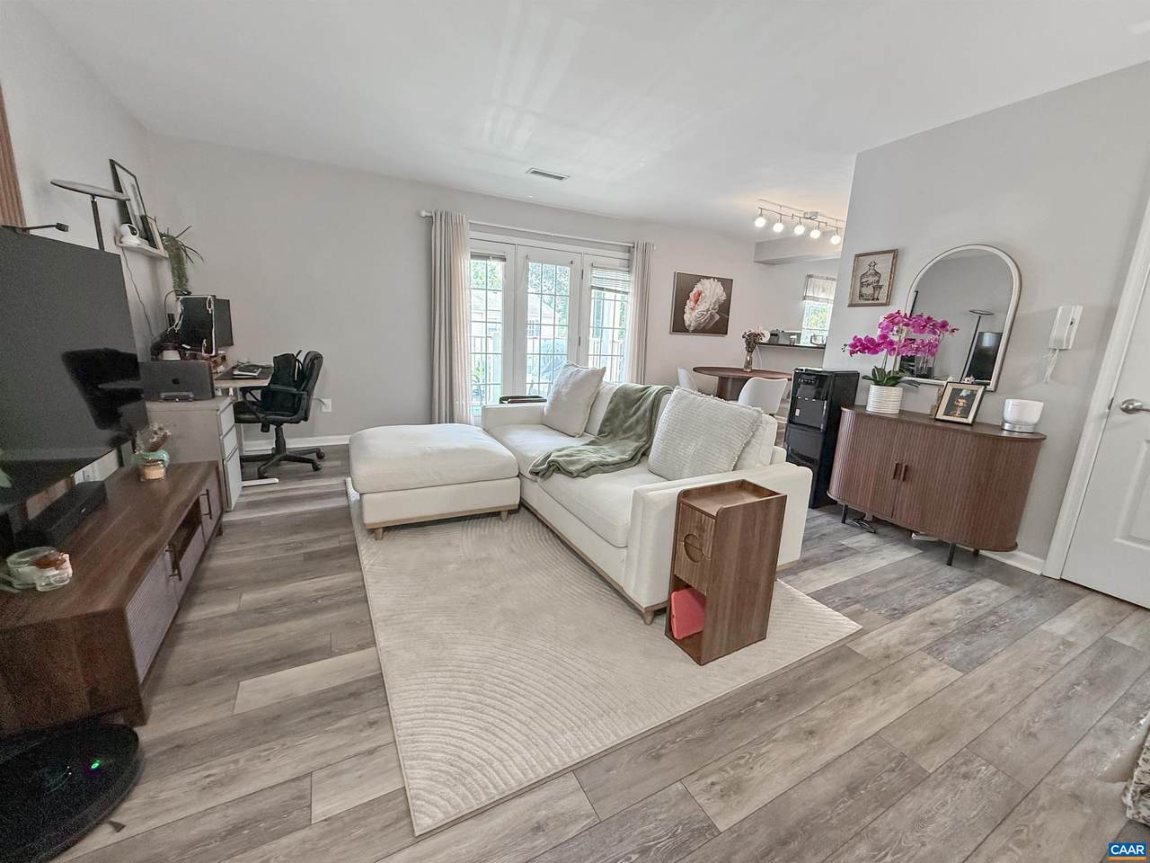 1354 Villa Way - Photo 1