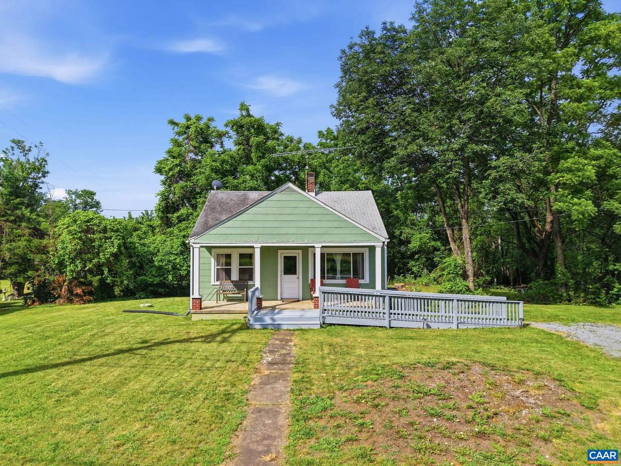 9034 Spotswood Trl - Photo 1