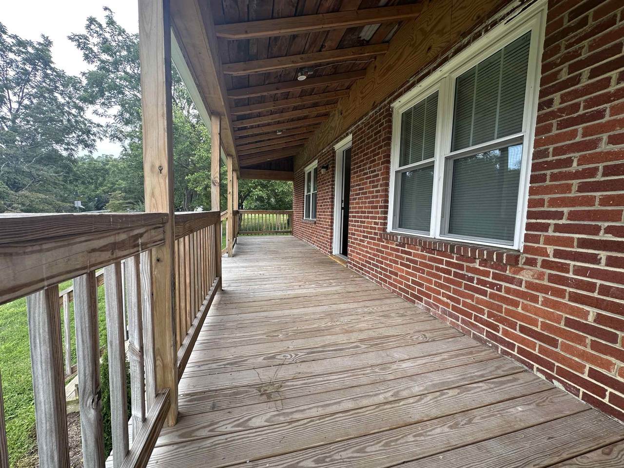 https://bt-photos.global.ssl.fastly.net/cville/1280_boomver_1_679273-2.jpg