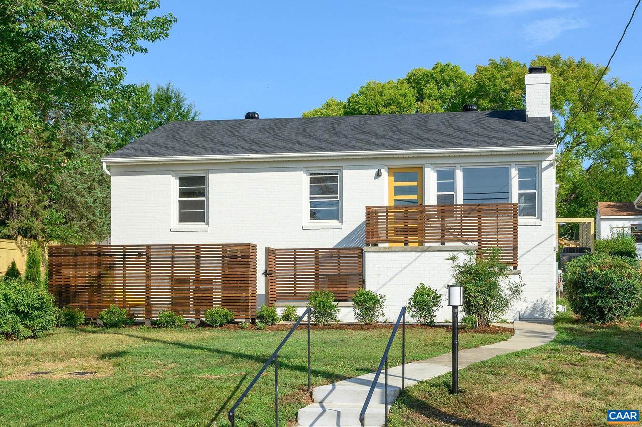 1007 Saint Clair Ave - Photo 1