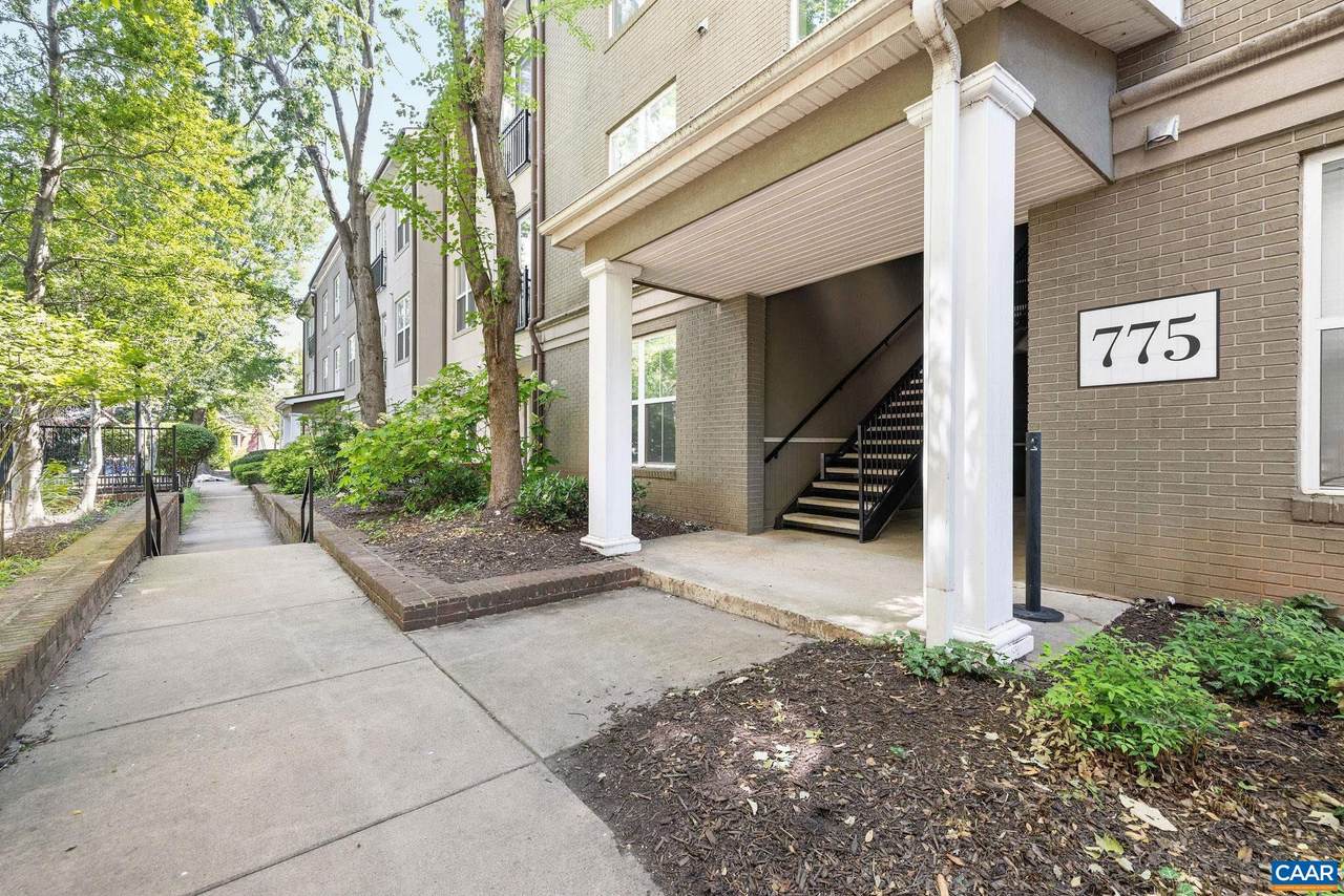 775 Walker Sq - Photo 1