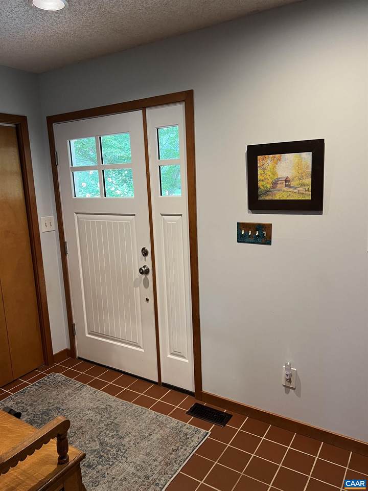 https://bt-photos.global.ssl.fastly.net/cville/1280_boomver_1_679570-2.jpg