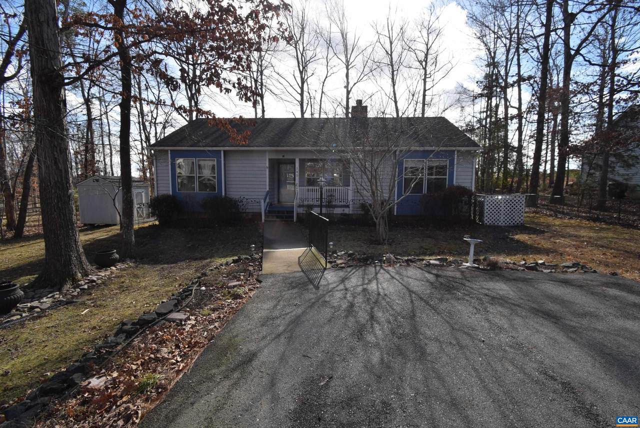 145 Jefferson Dr - Photo 1