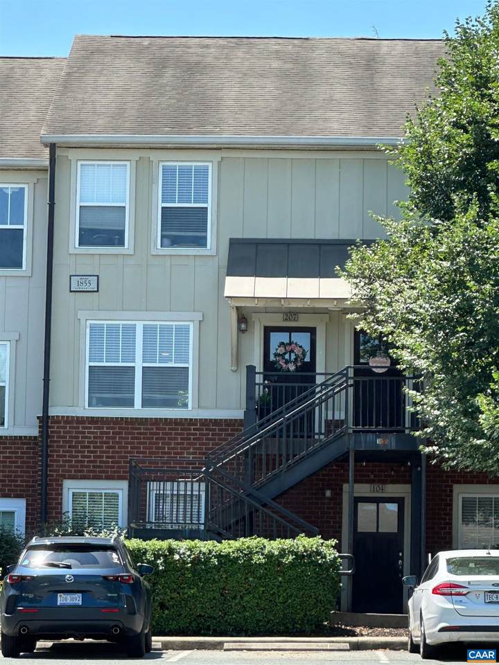 1855 Candlewood Ct - Photo 1
