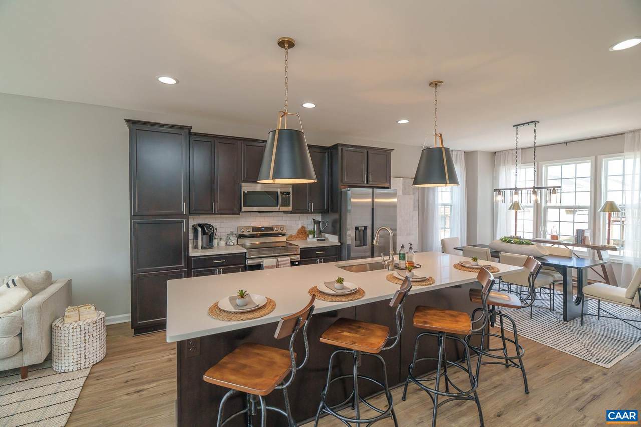 108 Oakshire Ct - Photo 1