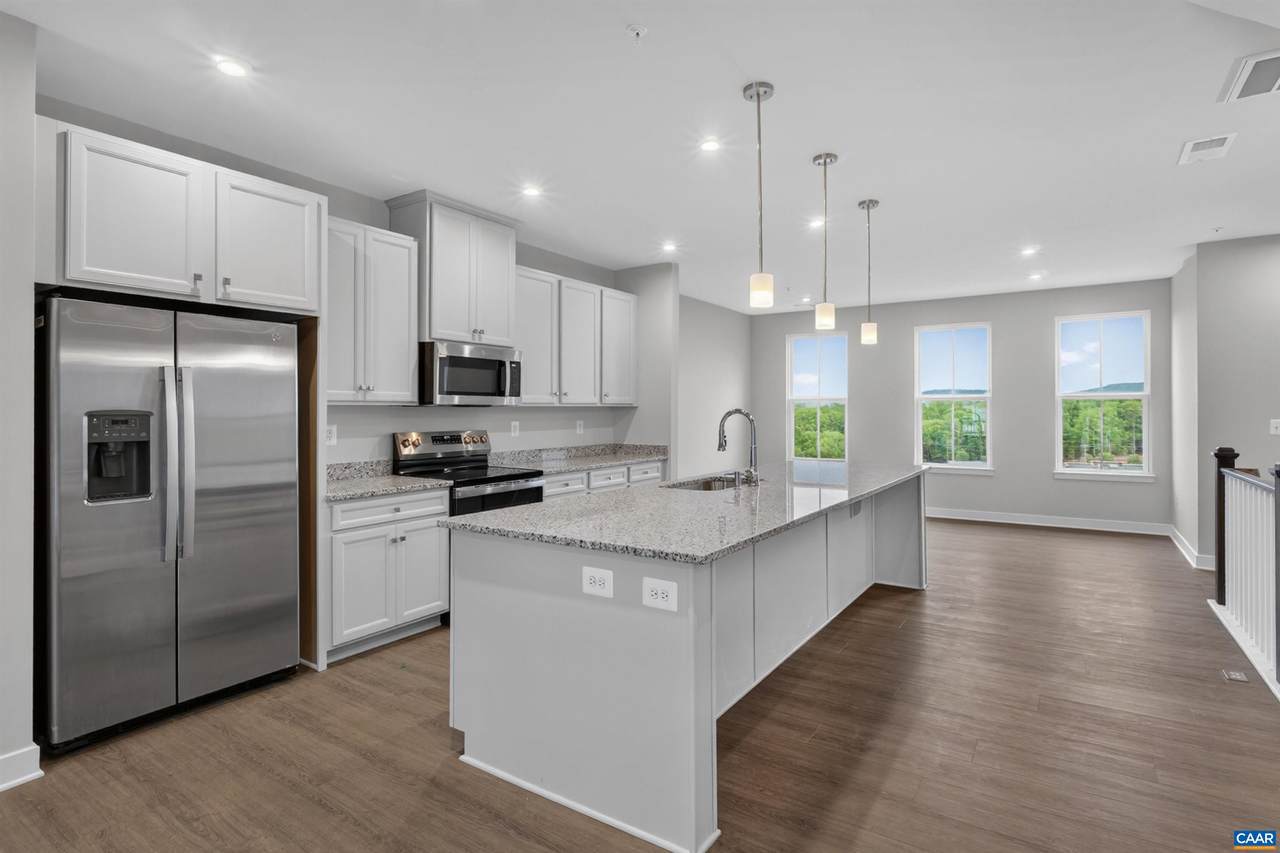 4064B Perseus Ln - Photo 1