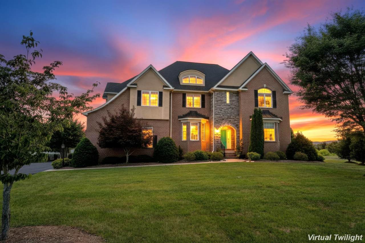2420 Village Dr - Photo 1