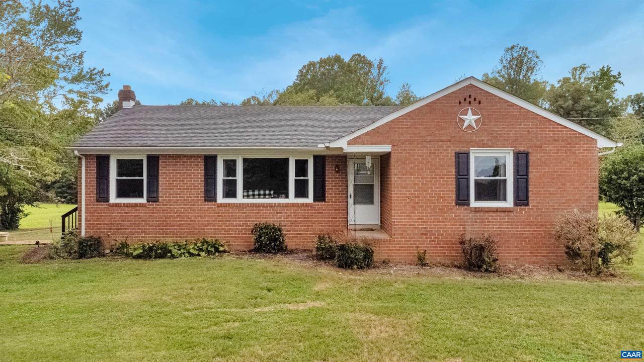615 Chapel Dr - Photo 1