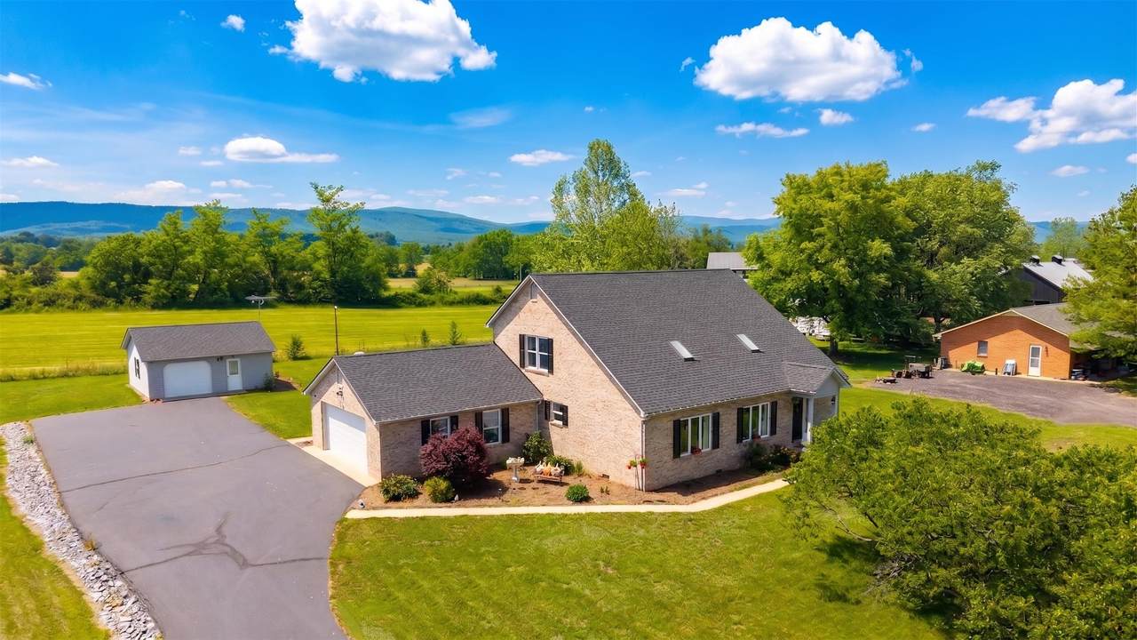 1802 North River Rd - Photo 1