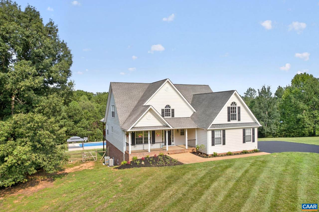 871 Fox Hollow Ln - Photo 1