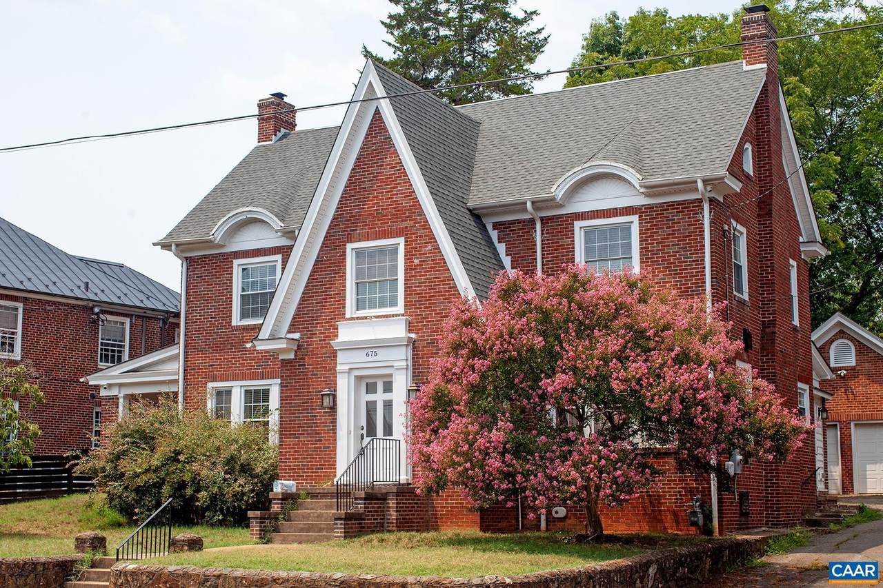 675 Evergreen Ave - Photo 1