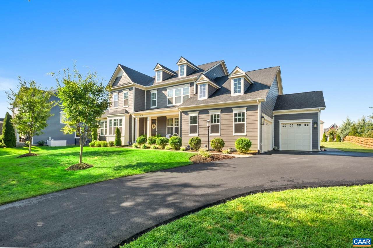 929 Park Ridge Dr - Photo 1