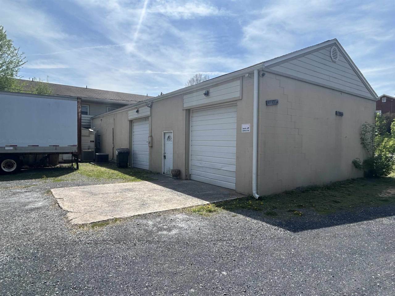 630 Charles St - Photo 1