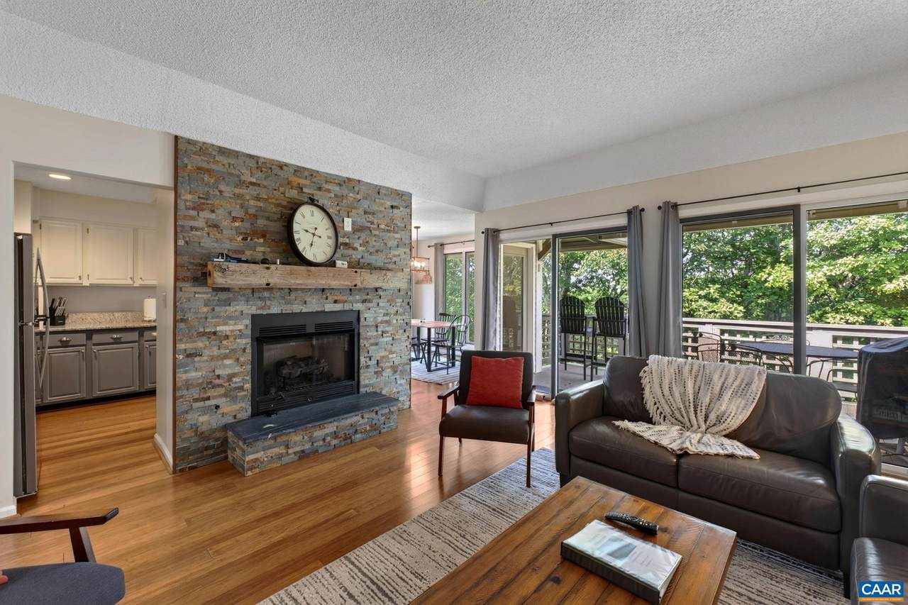 2072 Stone Ridge Condos - Photo 1
