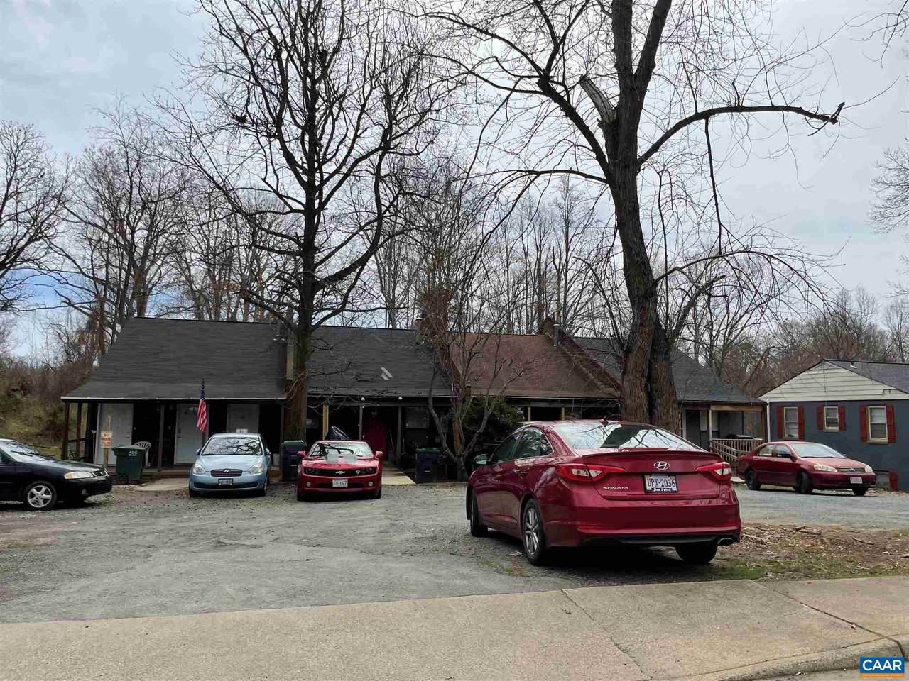 218 Stribling Ave - Photo 1