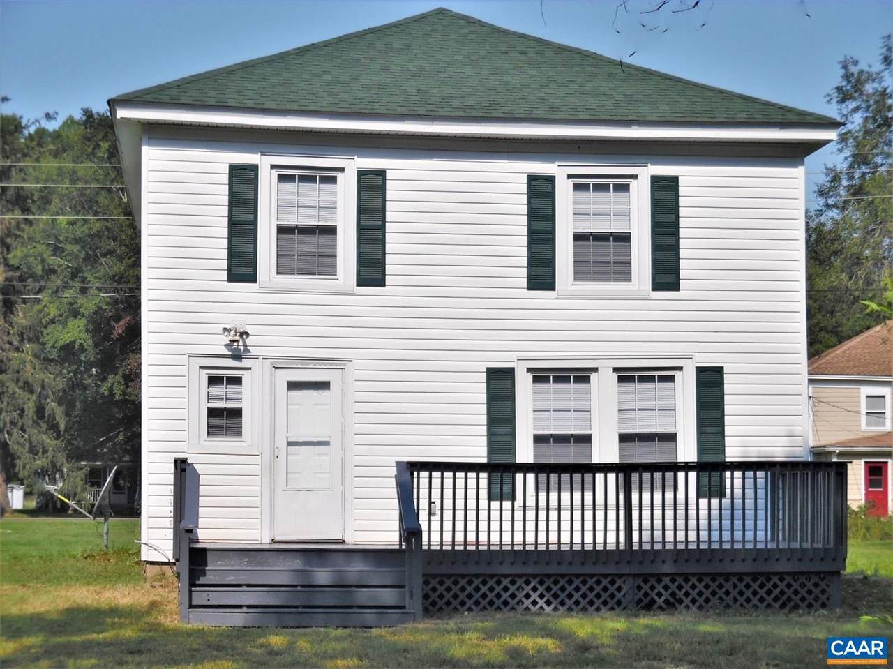 271 Riverside Loop - Photo 1