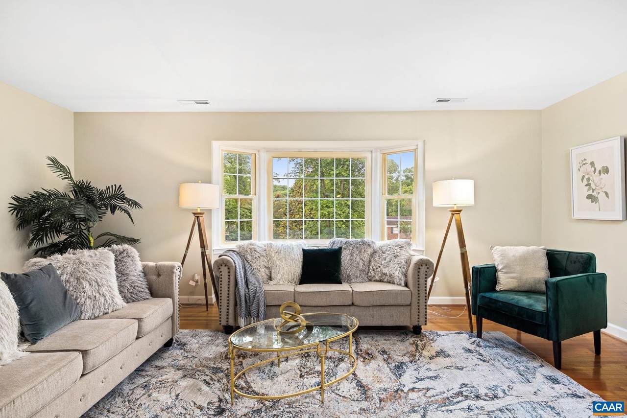 310 Dover Rd - Photo 1
