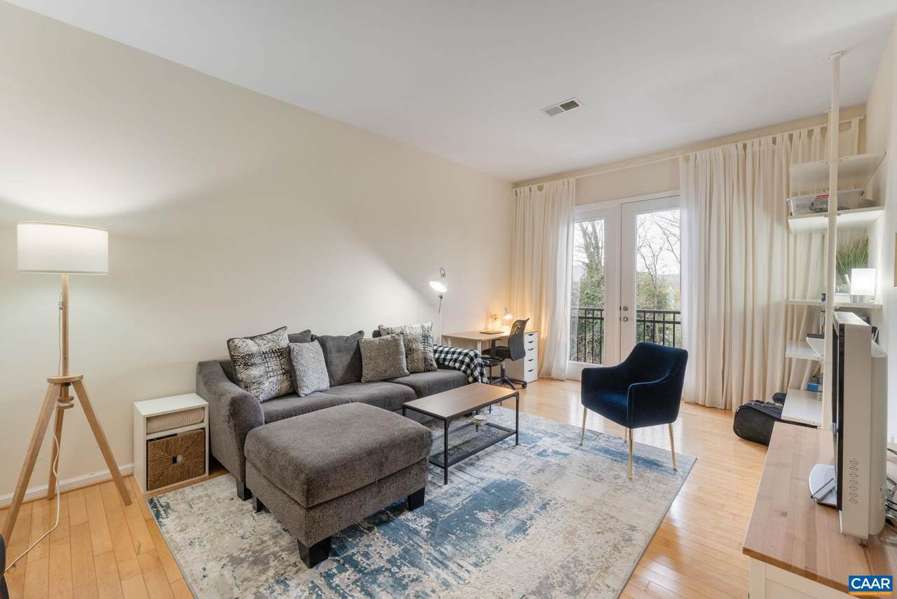 750 Walker Sq - Photo 1