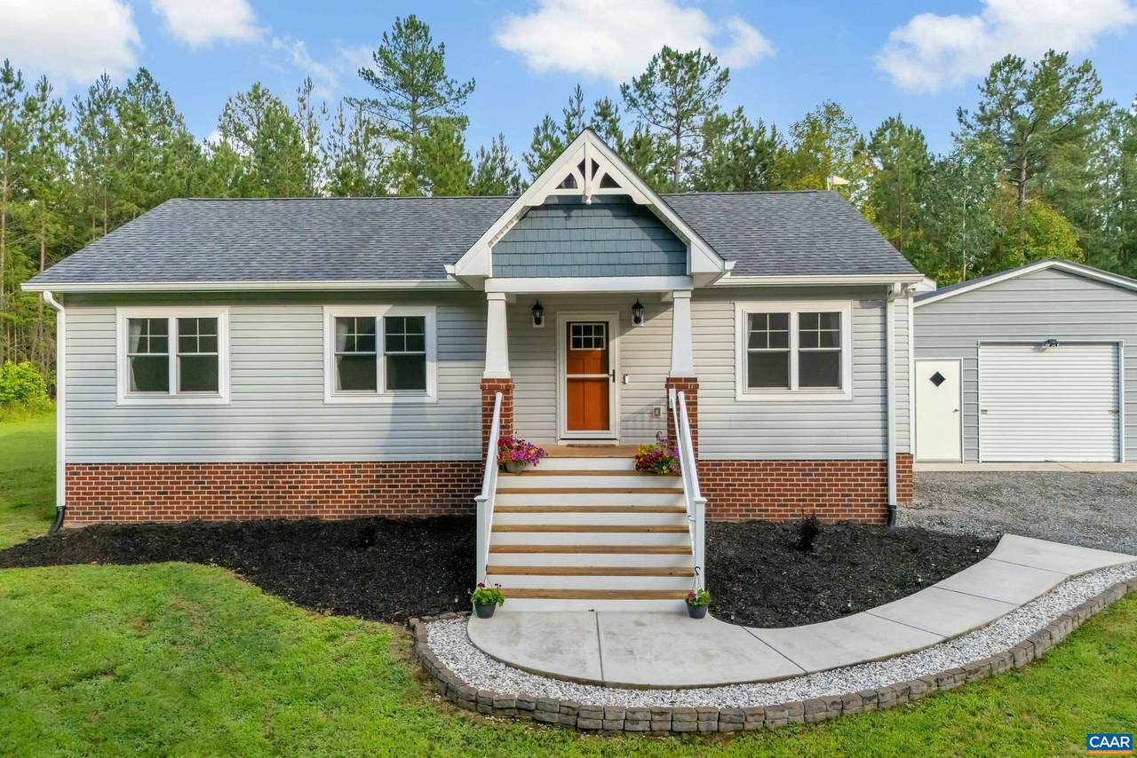 633 Manchester Dr - Photo 1
