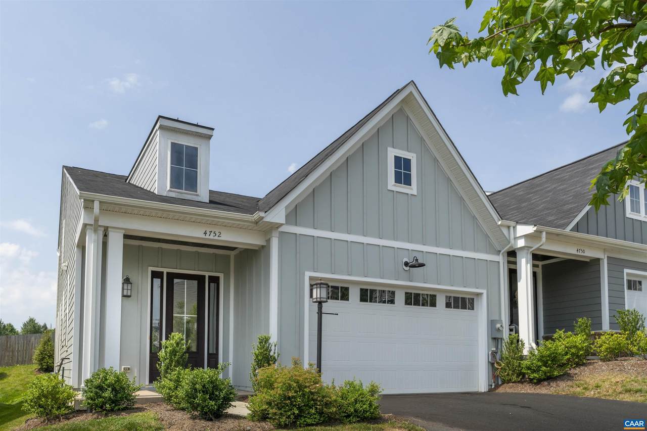 4752 Loyola Way - Photo 1