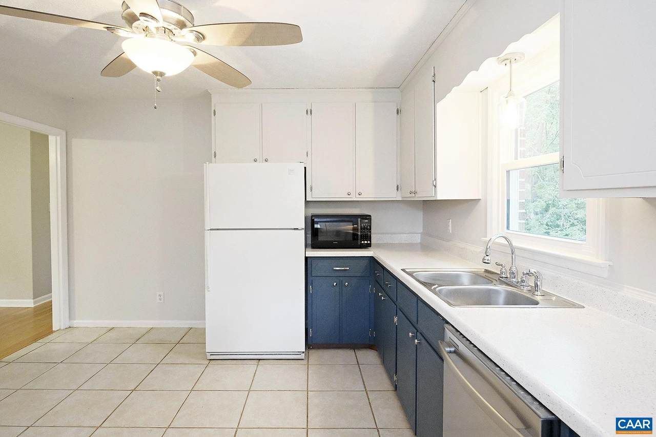 https://bt-photos.global.ssl.fastly.net/cville/1280_boomver_2_668443-2.jpg