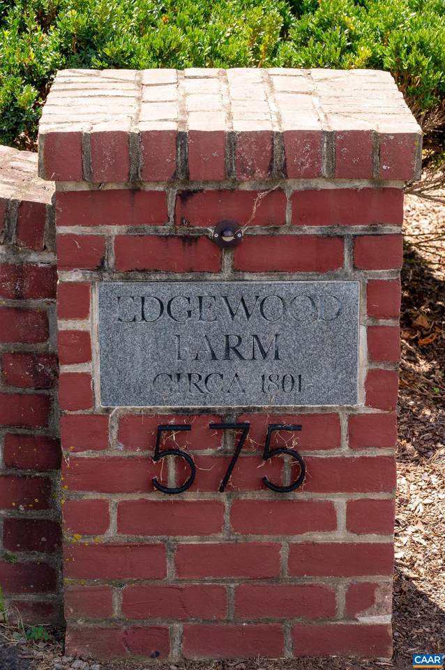 https://bt-photos.global.ssl.fastly.net/cville/1280_boomver_2_670256-2.jpg
