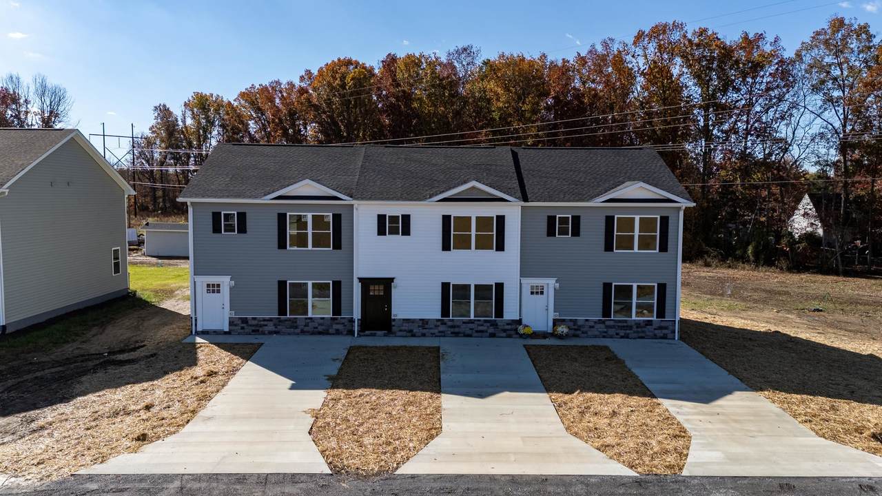 127 21ST ST - Photo 1