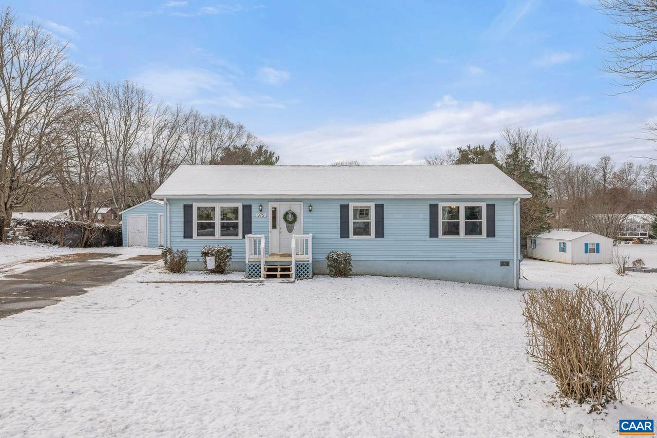 979 Cedar Grove Rd - Photo 1