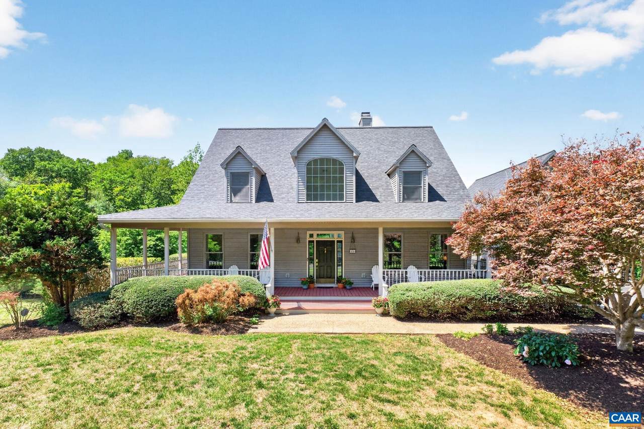 380 Ballenger Ln - Photo 1