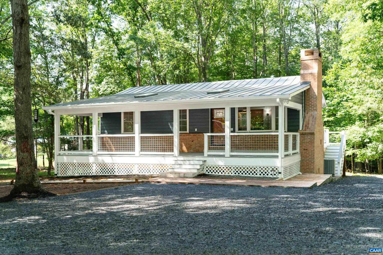 6144 Helens Way - Photo 1