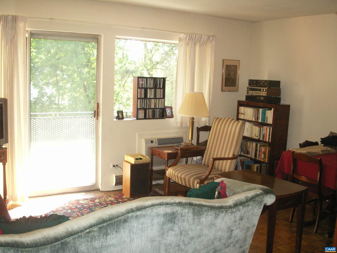 1800 Jefferson Park Ave - Photo 1