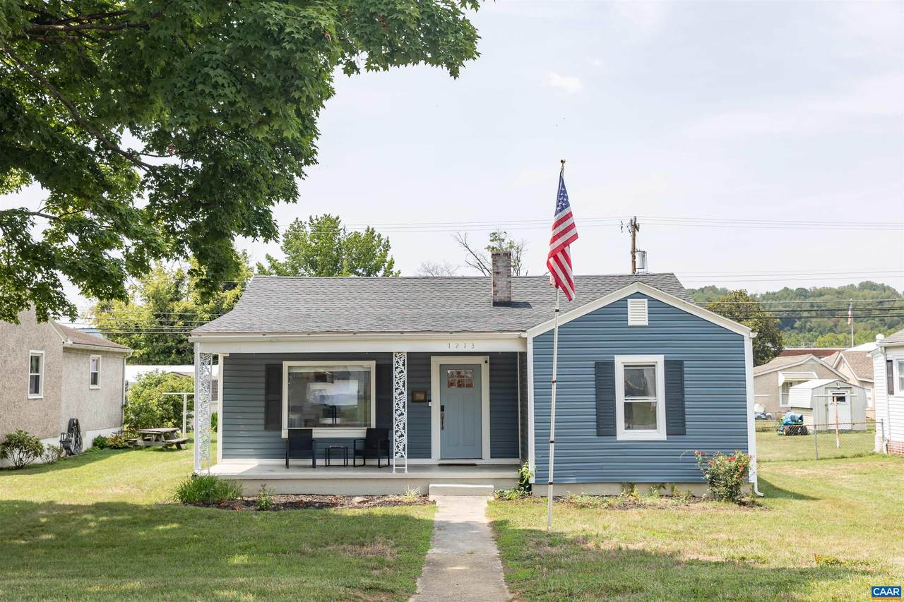 1213 Woodland Ave - Photo 1